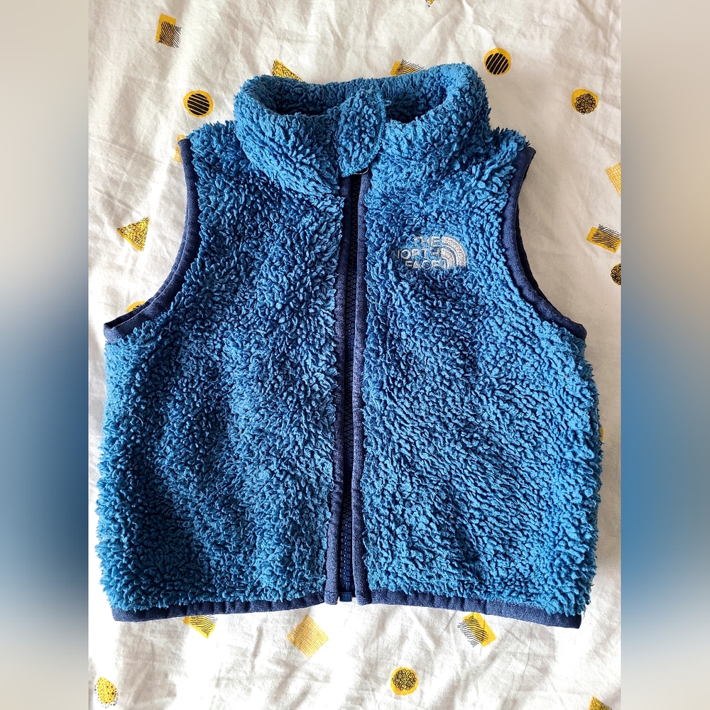 The North Face Baby Sherpa Vest💙